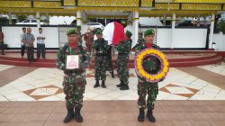 Prosesi pemakaman militer kepada Alm Pejuang Dwikora